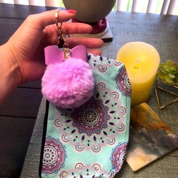 #84a NWOT Swarovski Crystal Bag & Lavender Pom Pom Keychain 👛☯️ *one of a kind* - Picture 3 of 17